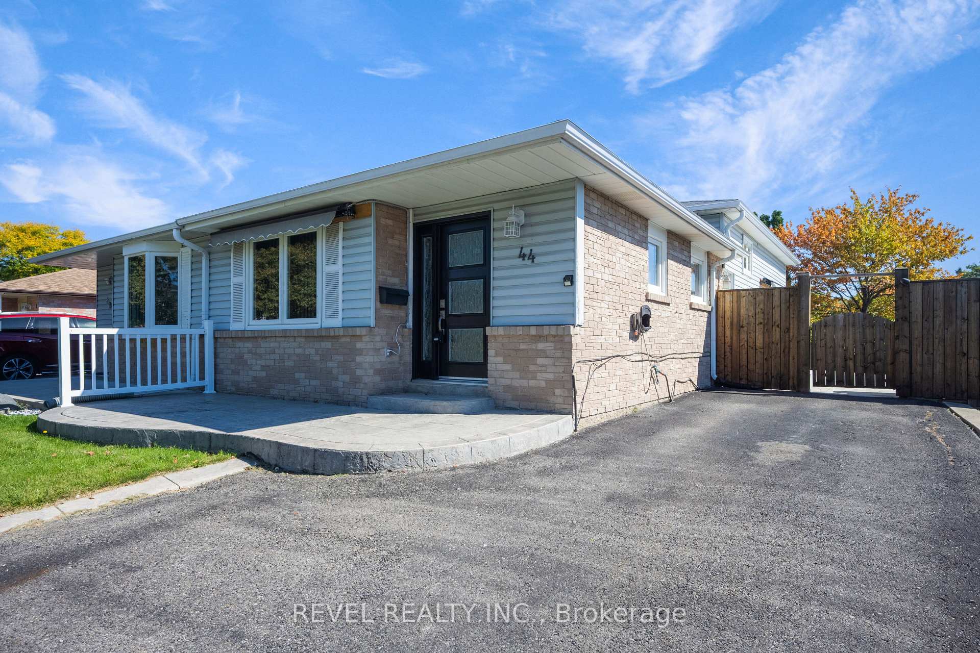 Front of 44 Marblehead Crescent