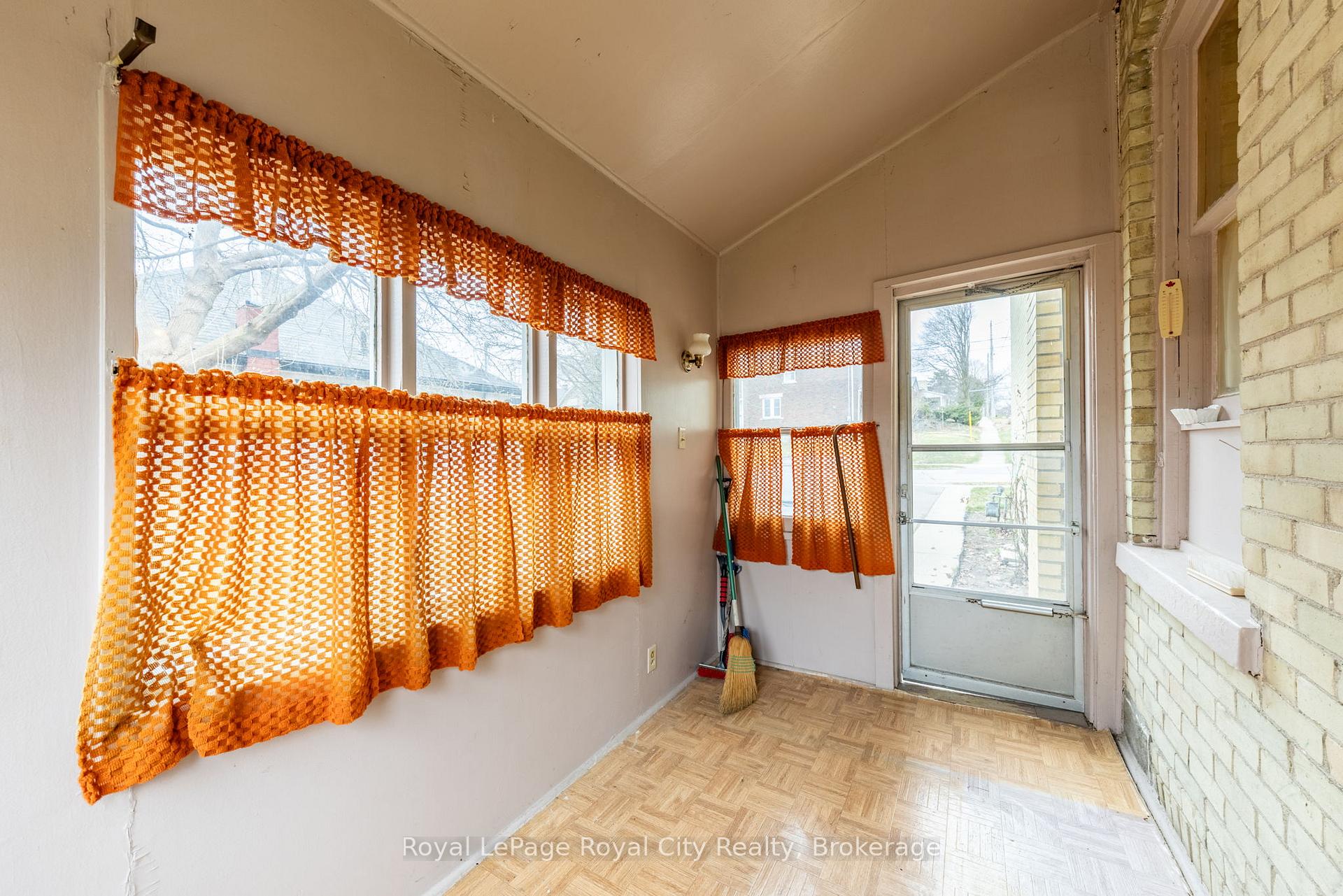 Photo 9 of 101 Dufferin Street, Guelph, Exhibition Park — HOMEH