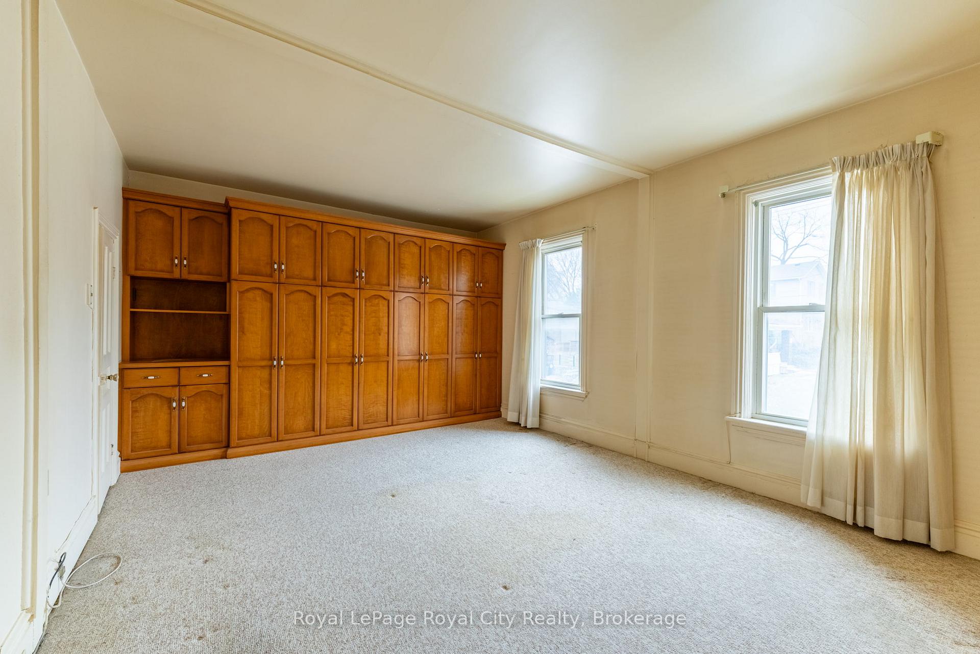 Photo 12 of 101 Dufferin Street, Guelph, Exhibition Park — HOMEH