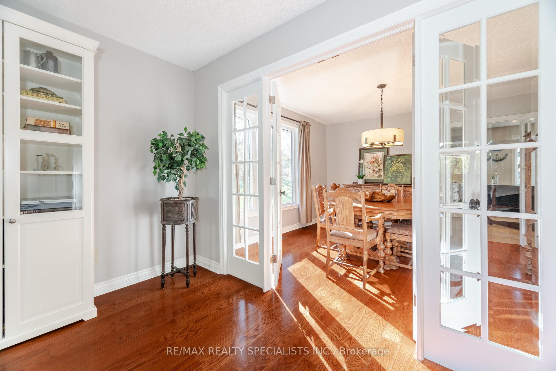 Photo 7 of 69 Palmer Circle, Caledon, Palgrave — HOMEH