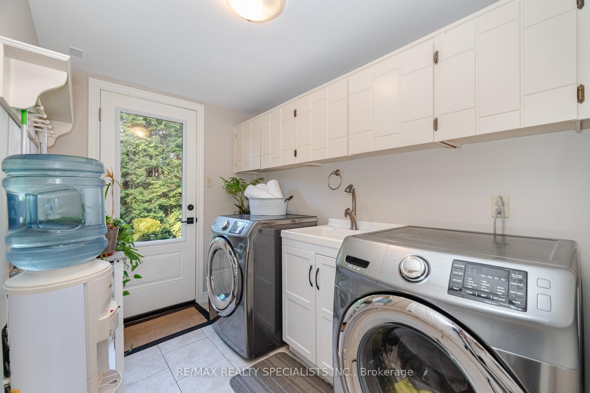 Photo 16 of 69 Palmer Circle, Caledon, Palgrave — HOMEH