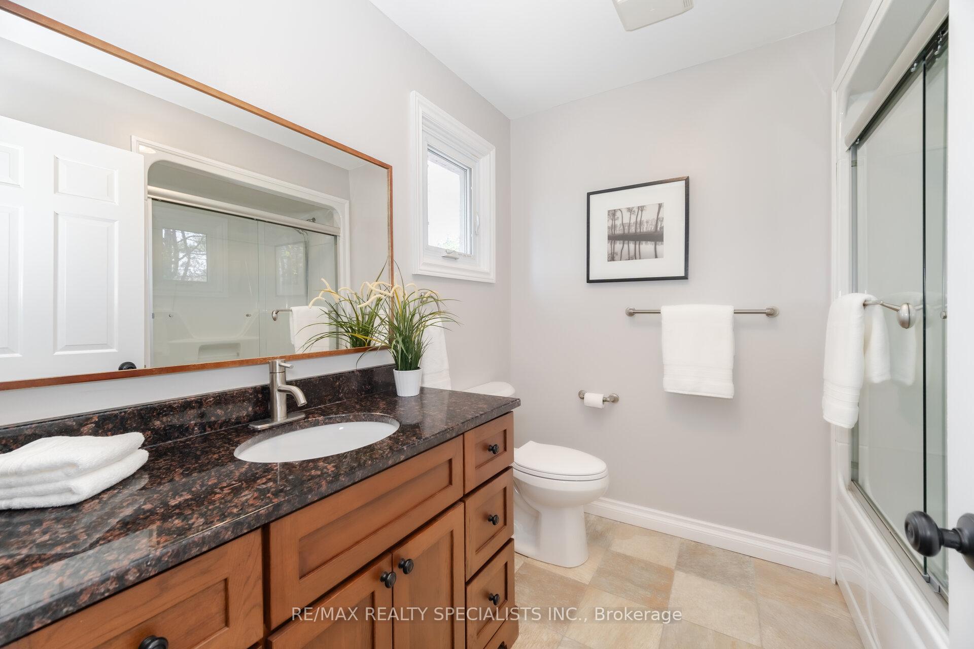 Photo 27 of 69 Palmer Circle, Caledon, Palgrave — HOMEH