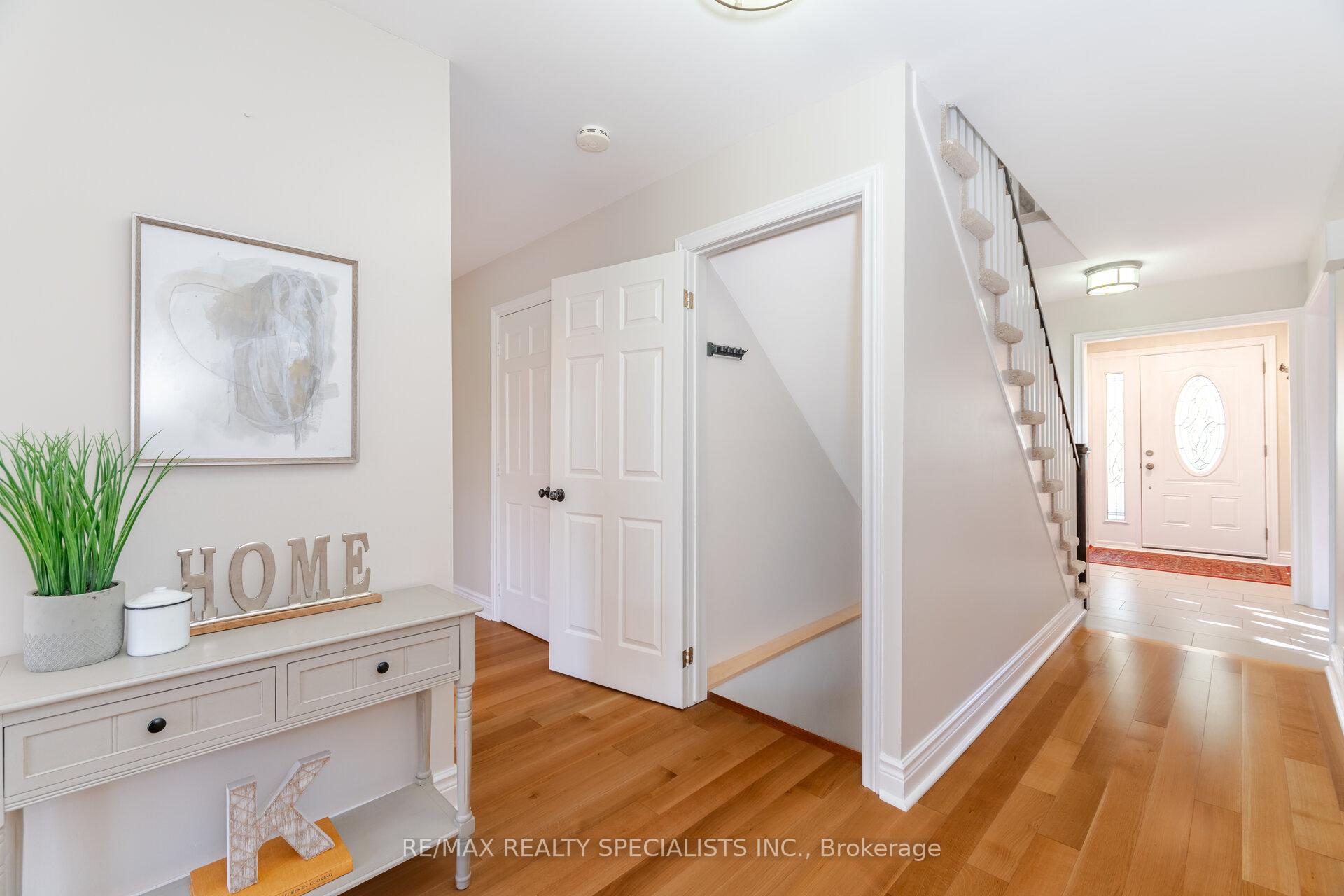 Photo 29 of 69 Palmer Circle, Caledon, Palgrave — HOMEH