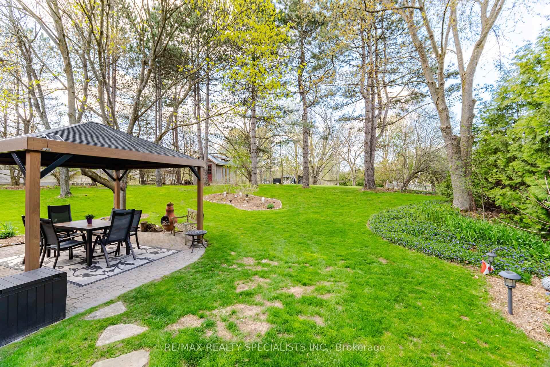 Photo 36 of 69 Palmer Circle, Caledon, Palgrave — HOMEH