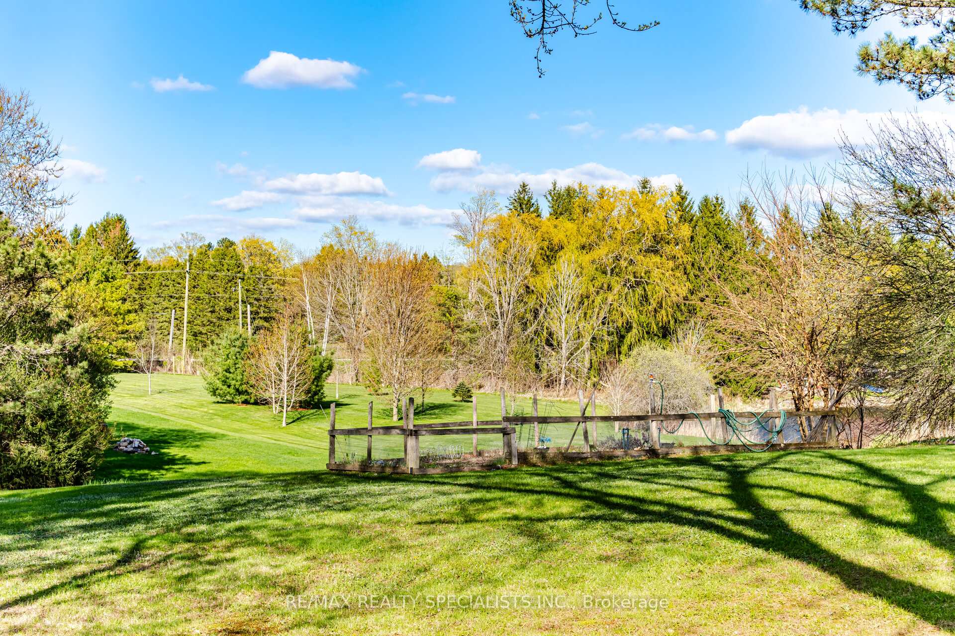 Photo 41 of 69 Palmer Circle, Caledon, Palgrave — HOMEH