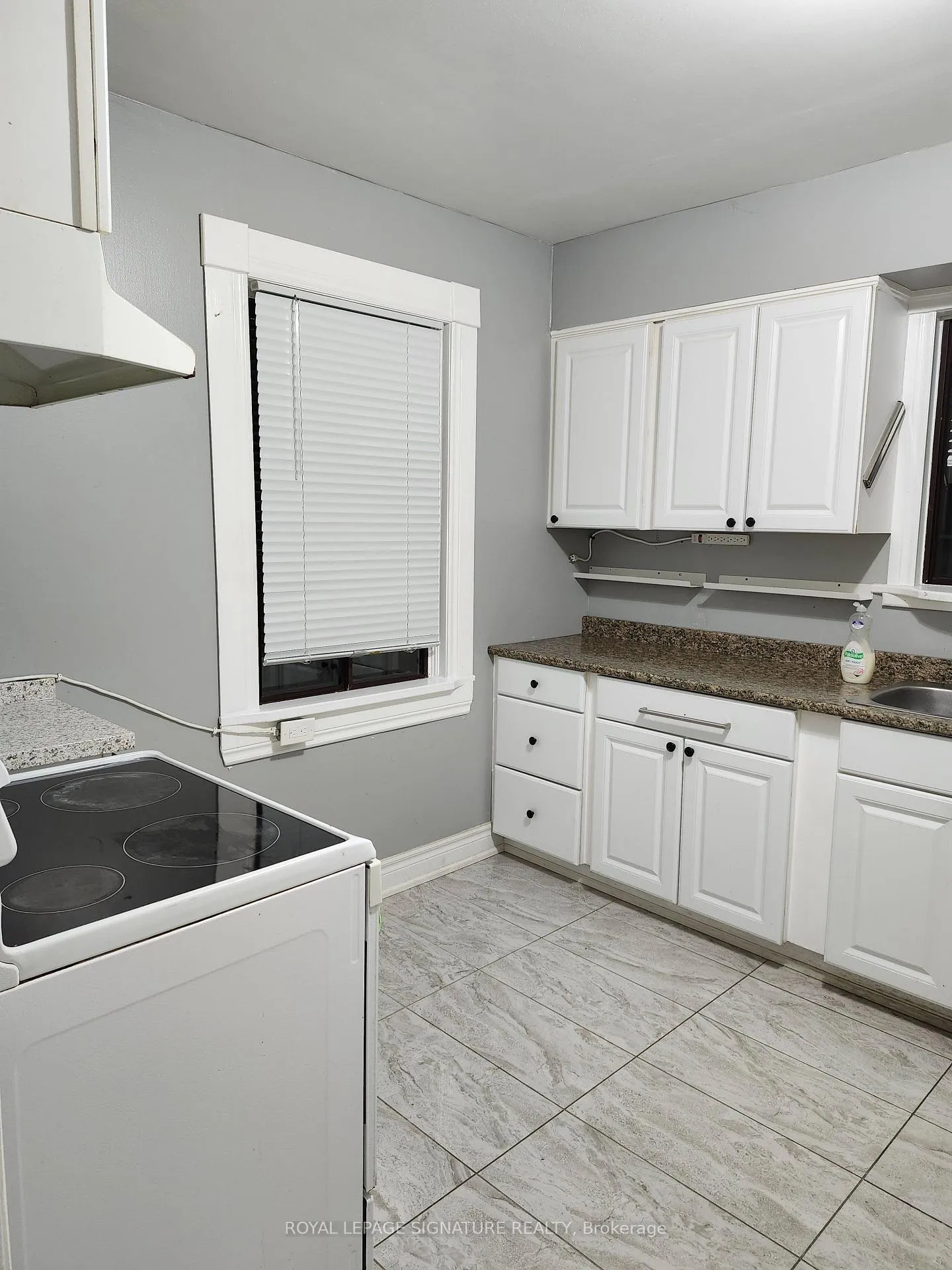 Photo 4 of 26 Trueman Street, Brampton, Queen Street Corridor — HOMEH