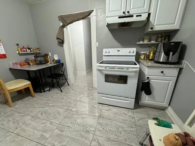 Photo 5 of 26 Trueman Street, Brampton, Queen Street Corridor — HOMEH