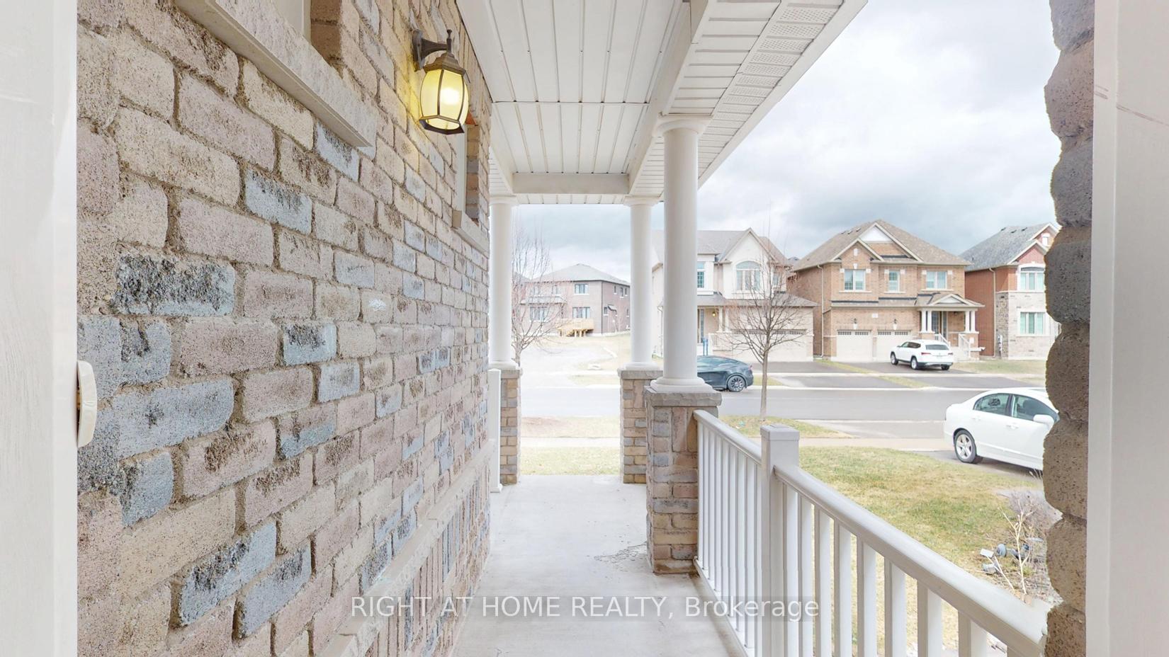 Photo 9 of 99 Grady Drive, Clarington, Newcastle — HOMEH