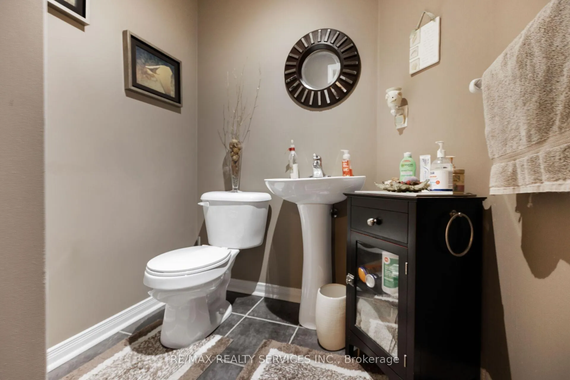 Photo 22 of 56 Pappain Crescent, Brampton, Snelgrove — HOMEH