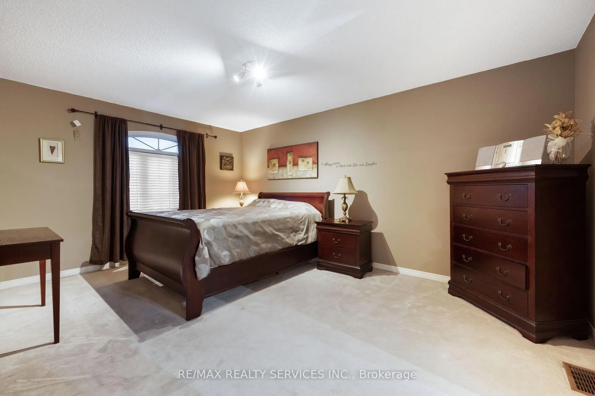 Photo 28 of 56 Pappain Crescent, Brampton, Snelgrove — HOMEH