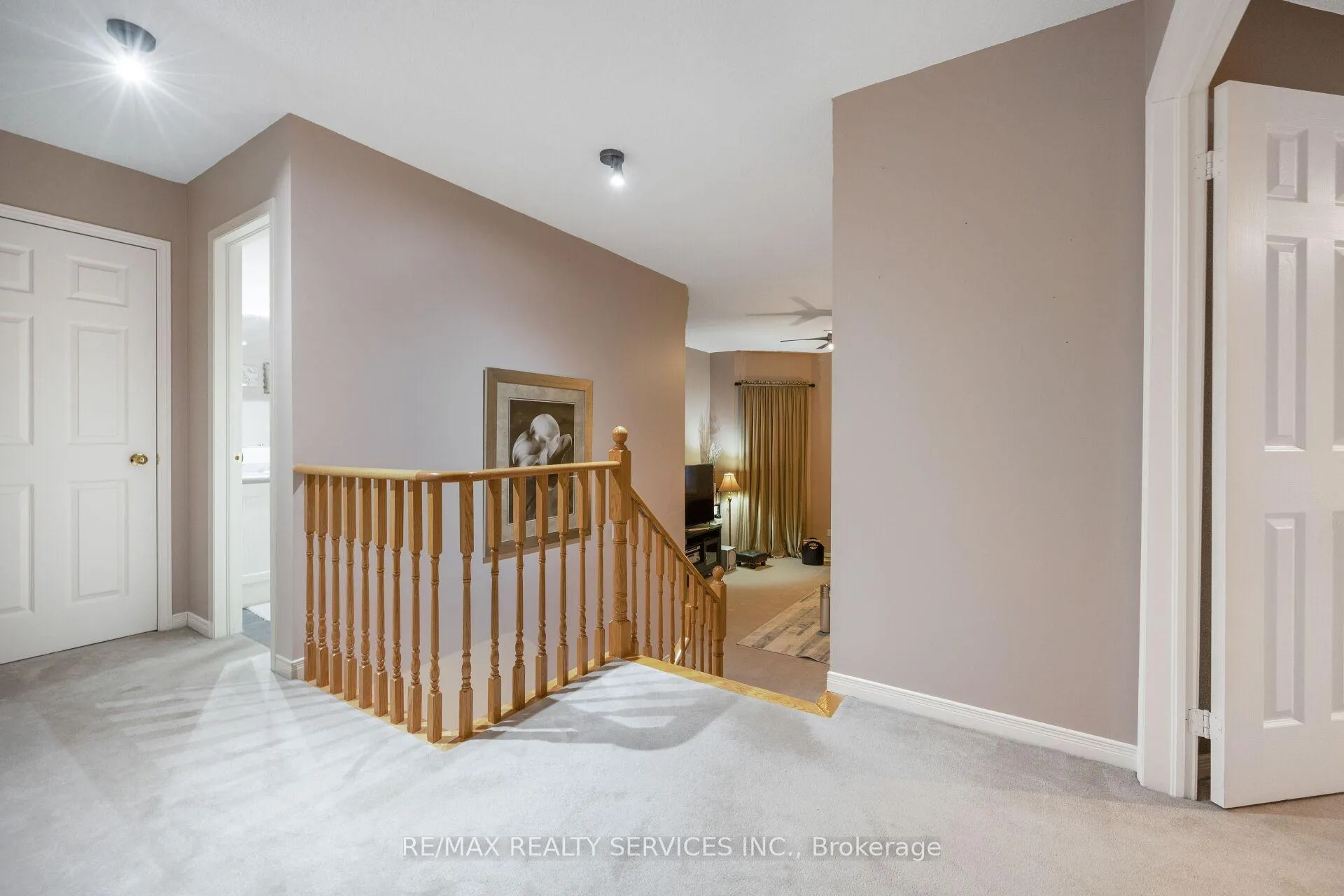 Photo 37 of 56 Pappain Crescent, Brampton, Snelgrove — HOMEH