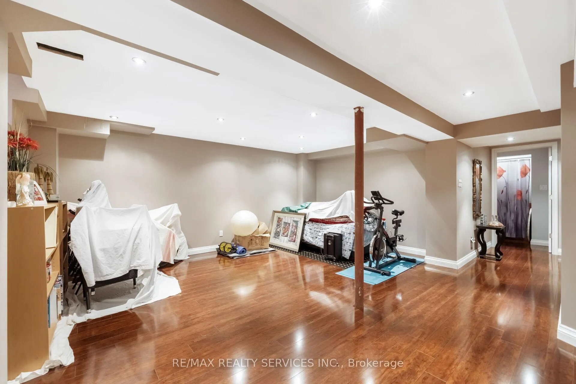 Photo 40 of 56 Pappain Crescent, Brampton, Snelgrove — HOMEH