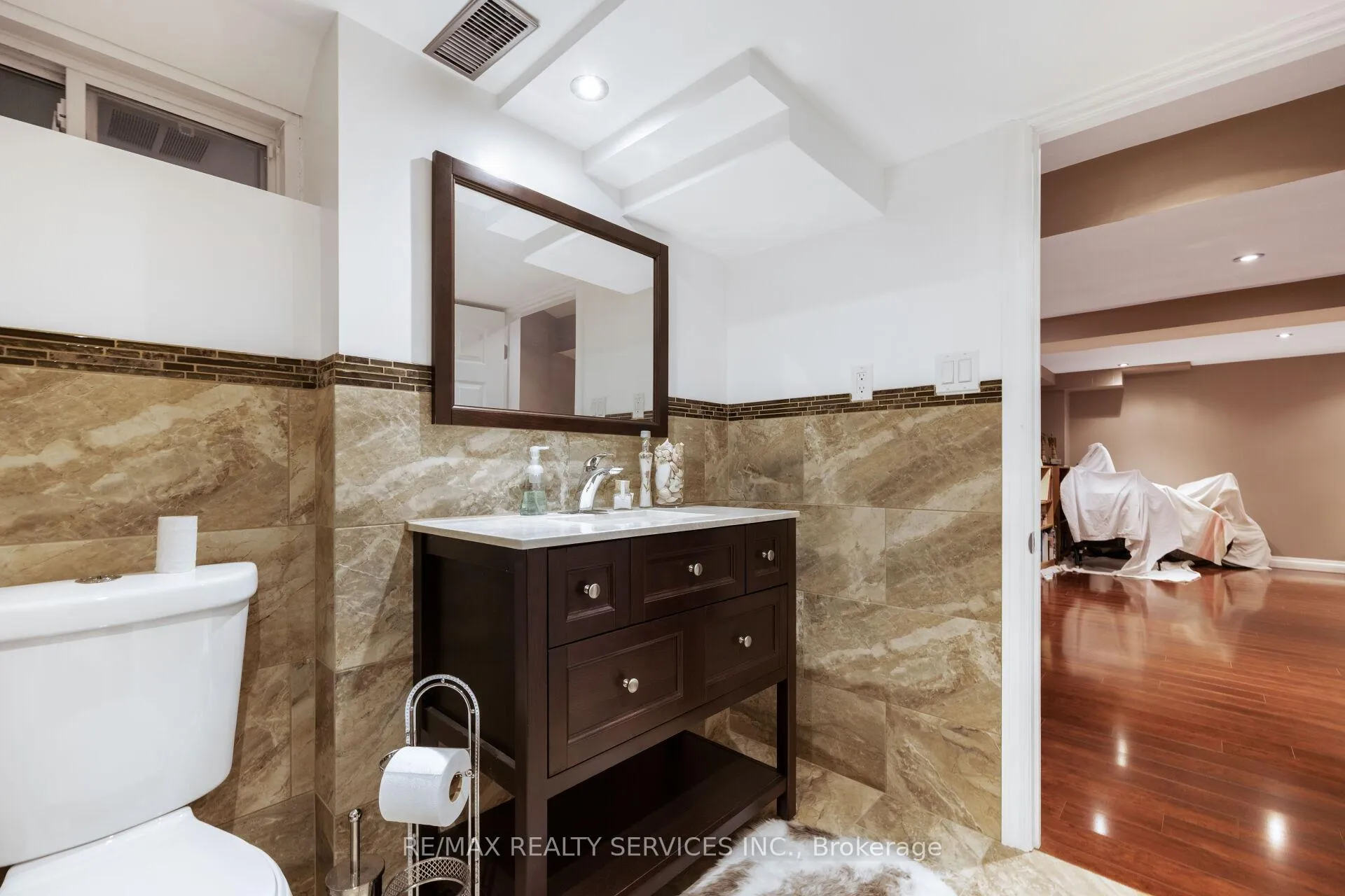 Photo 43 of 56 Pappain Crescent, Brampton, Snelgrove — HOMEH
