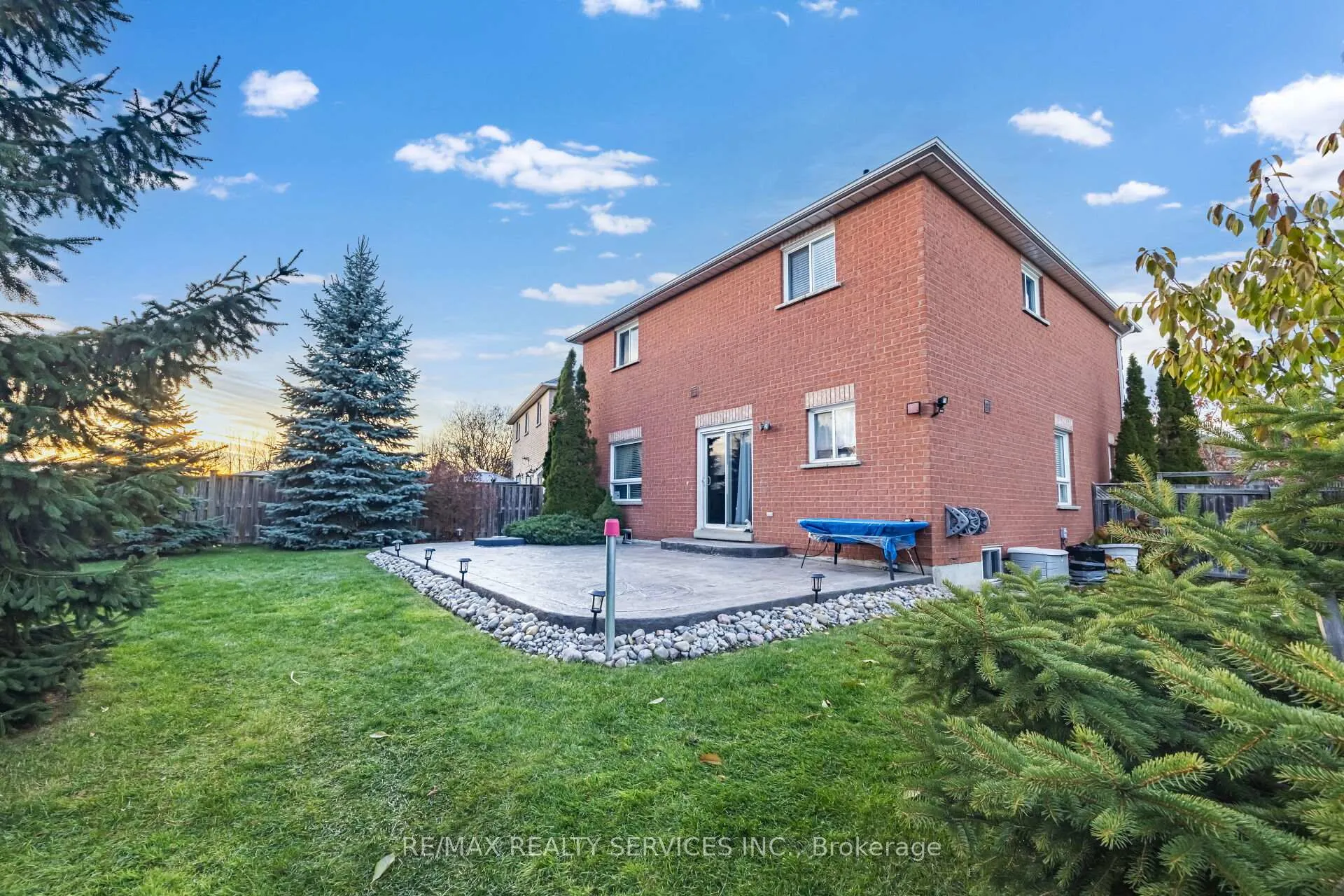 Photo 49 of 56 Pappain Crescent, Brampton, Snelgrove — HOMEH