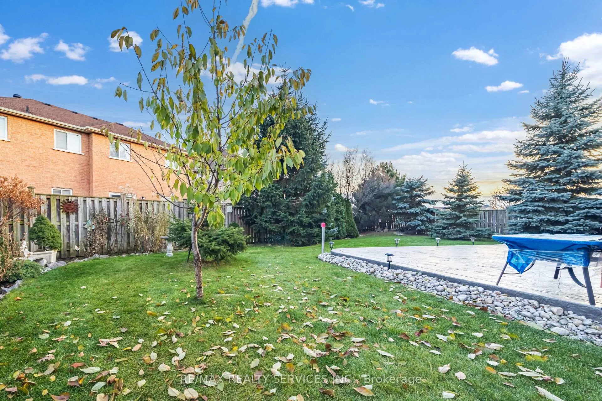 Photo 50 of 56 Pappain Crescent, Brampton, Snelgrove — HOMEH