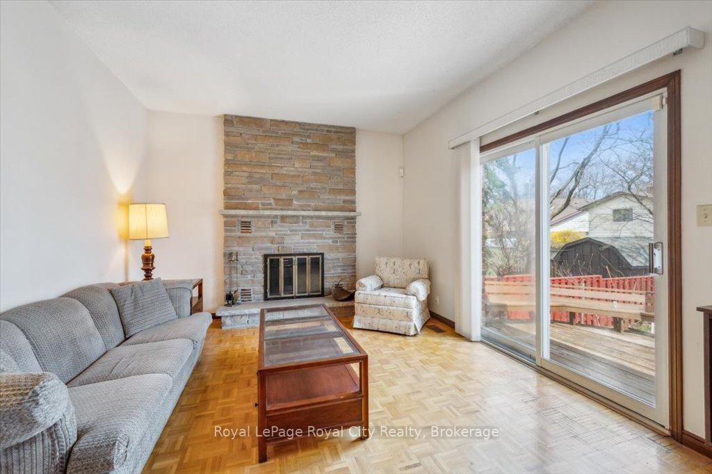 Photo 16 of 208 Ironwood Road, Guelph, Kortright West — HOMEH