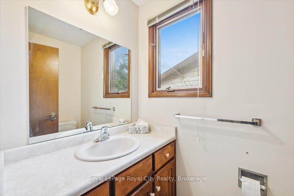 Photo 27 of 208 Ironwood Road, Guelph, Kortright West — HOMEH