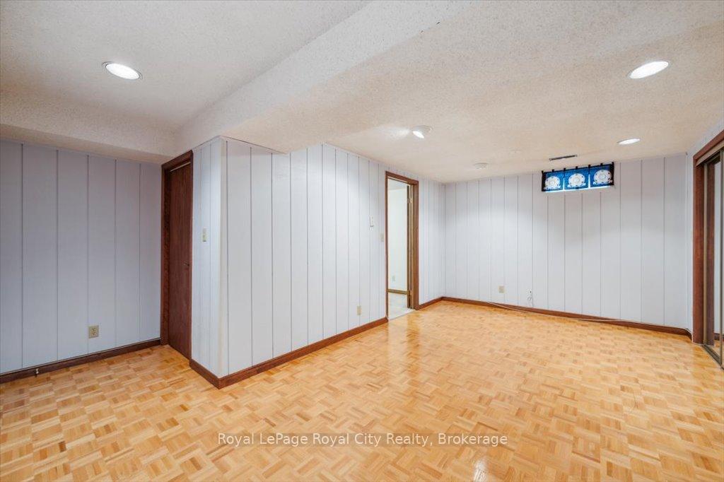 Photo 32 of 208 Ironwood Road, Guelph, Kortright West — HOMEH