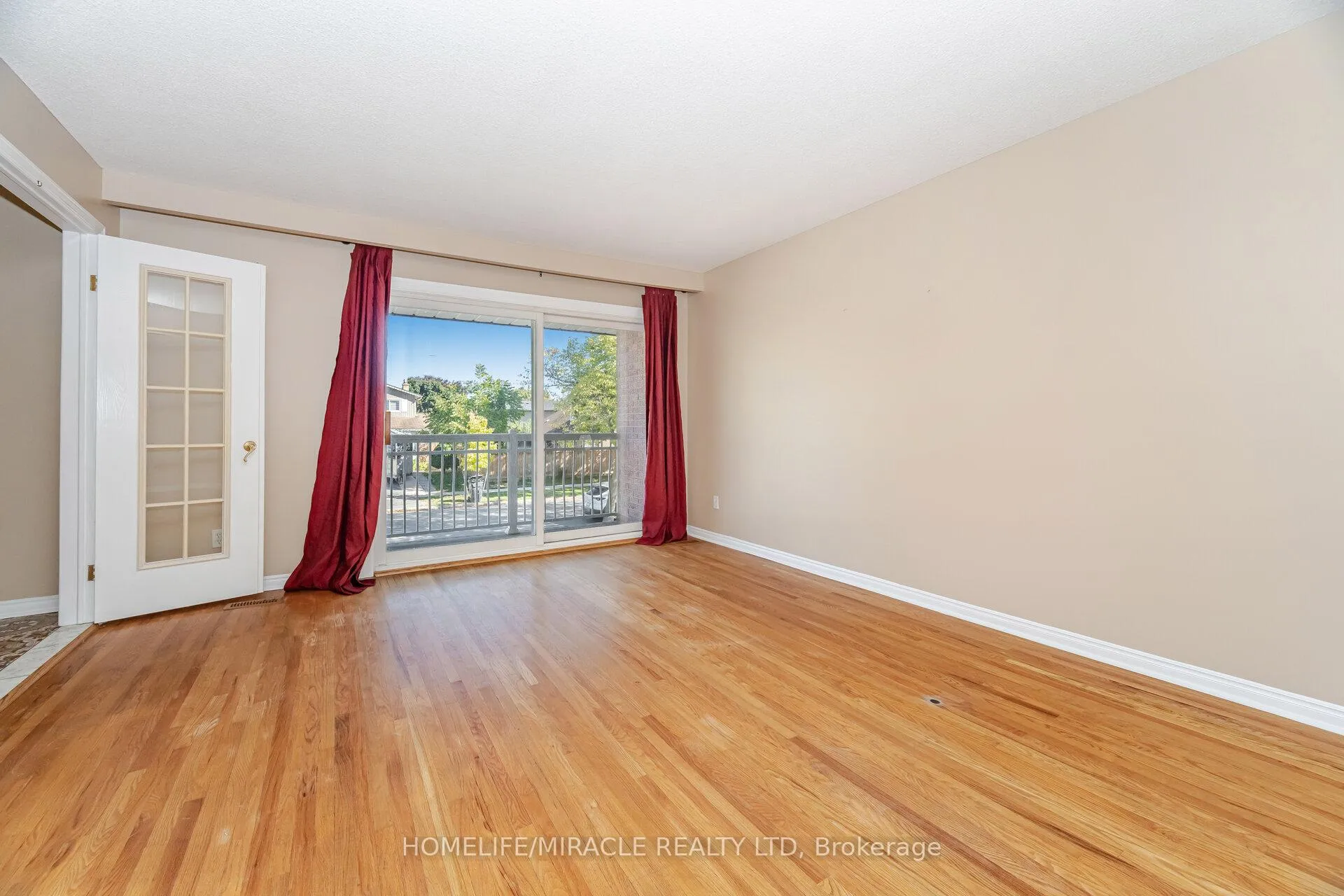 Photo 8 of 56 Norbert Road, Brampton, Brampton South — HOMEH