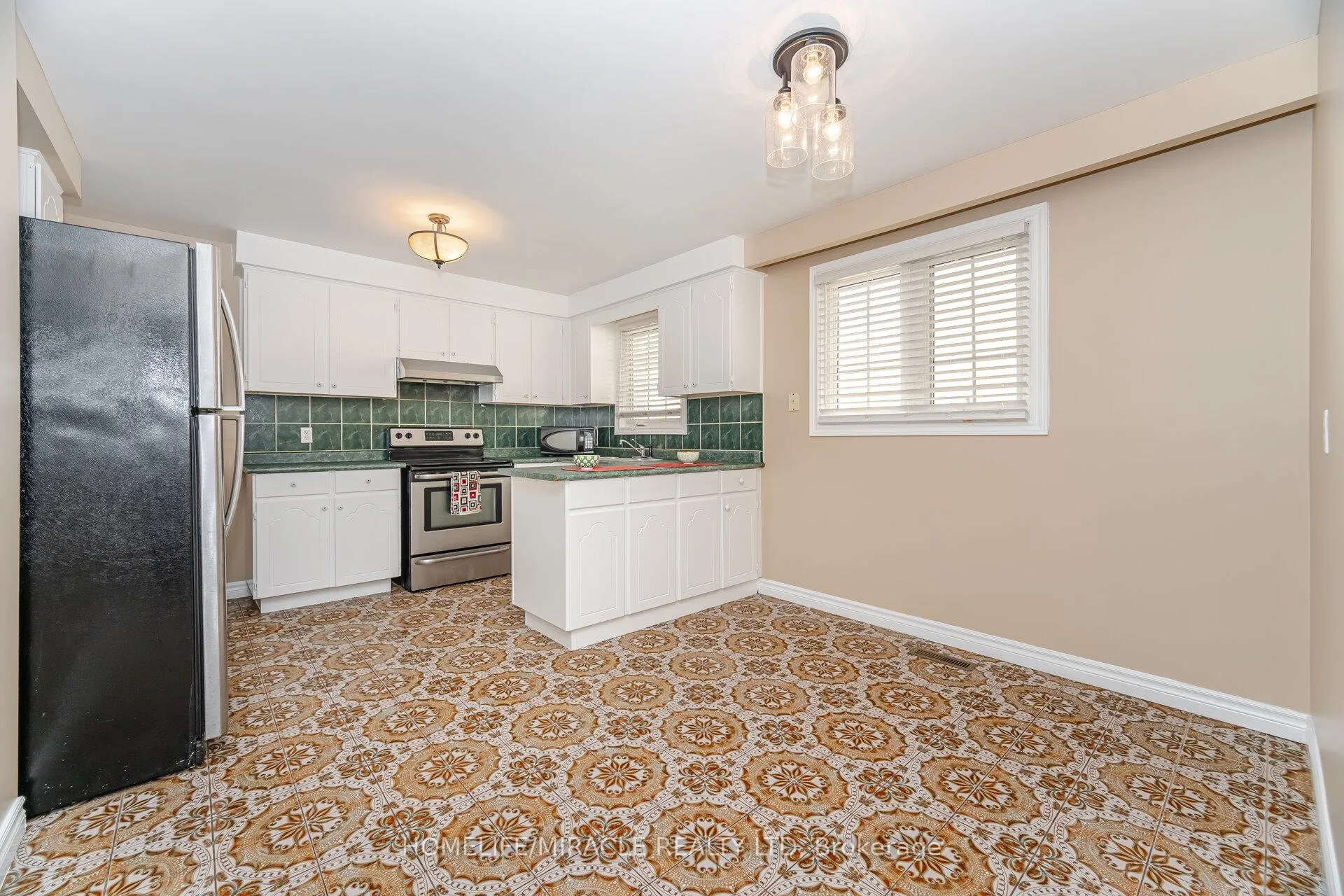 Photo 17 of 56 Norbert Road, Brampton, Brampton South — HOMEH