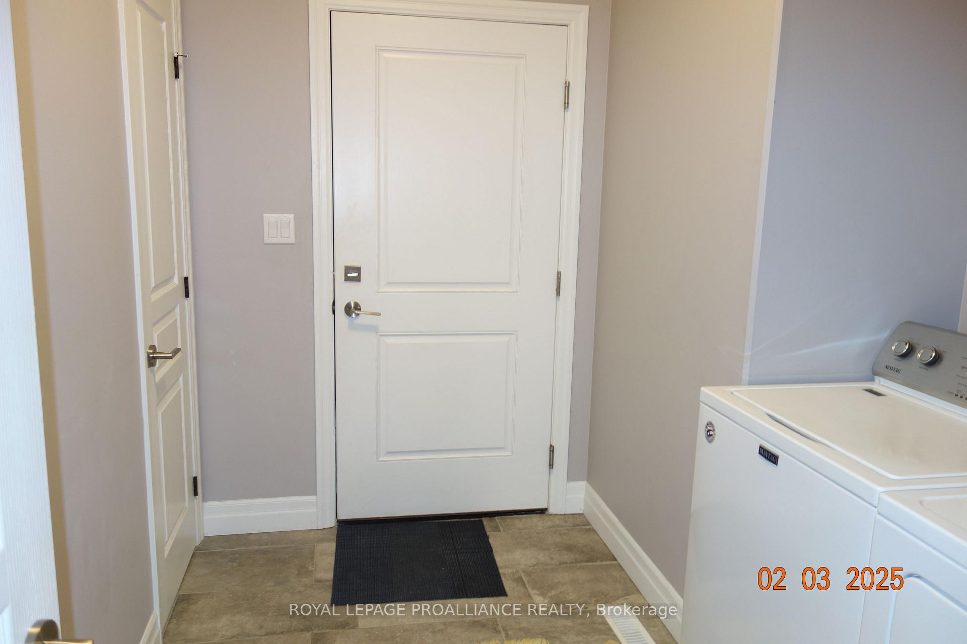 Photo 21 of 31 Hummingbird Drive, Belleville, Thurlow Ward — HOMEH