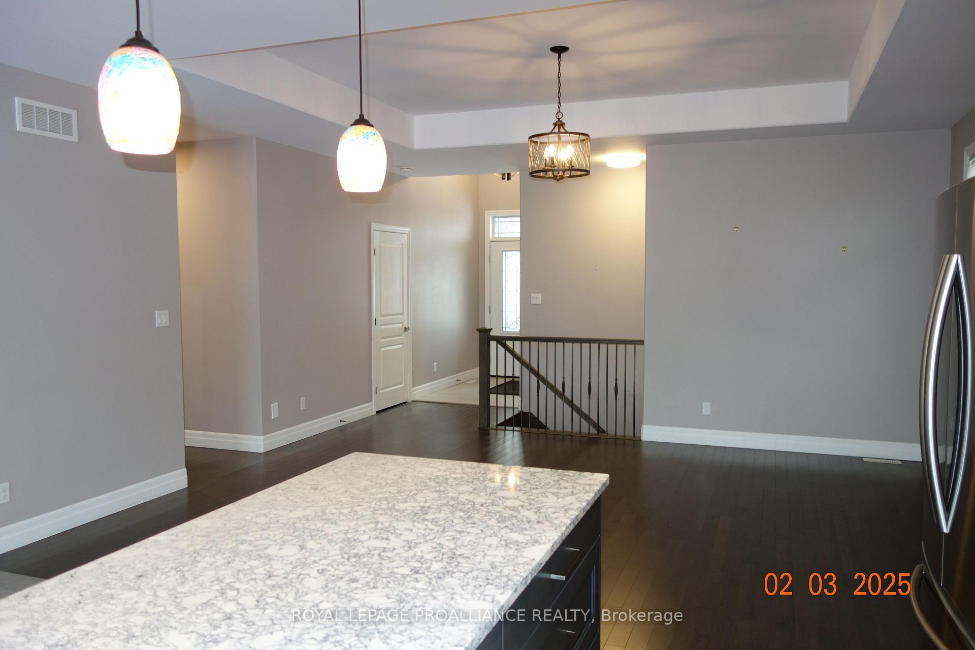 Photo 22 of 31 Hummingbird Drive, Belleville, Thurlow Ward — HOMEH
