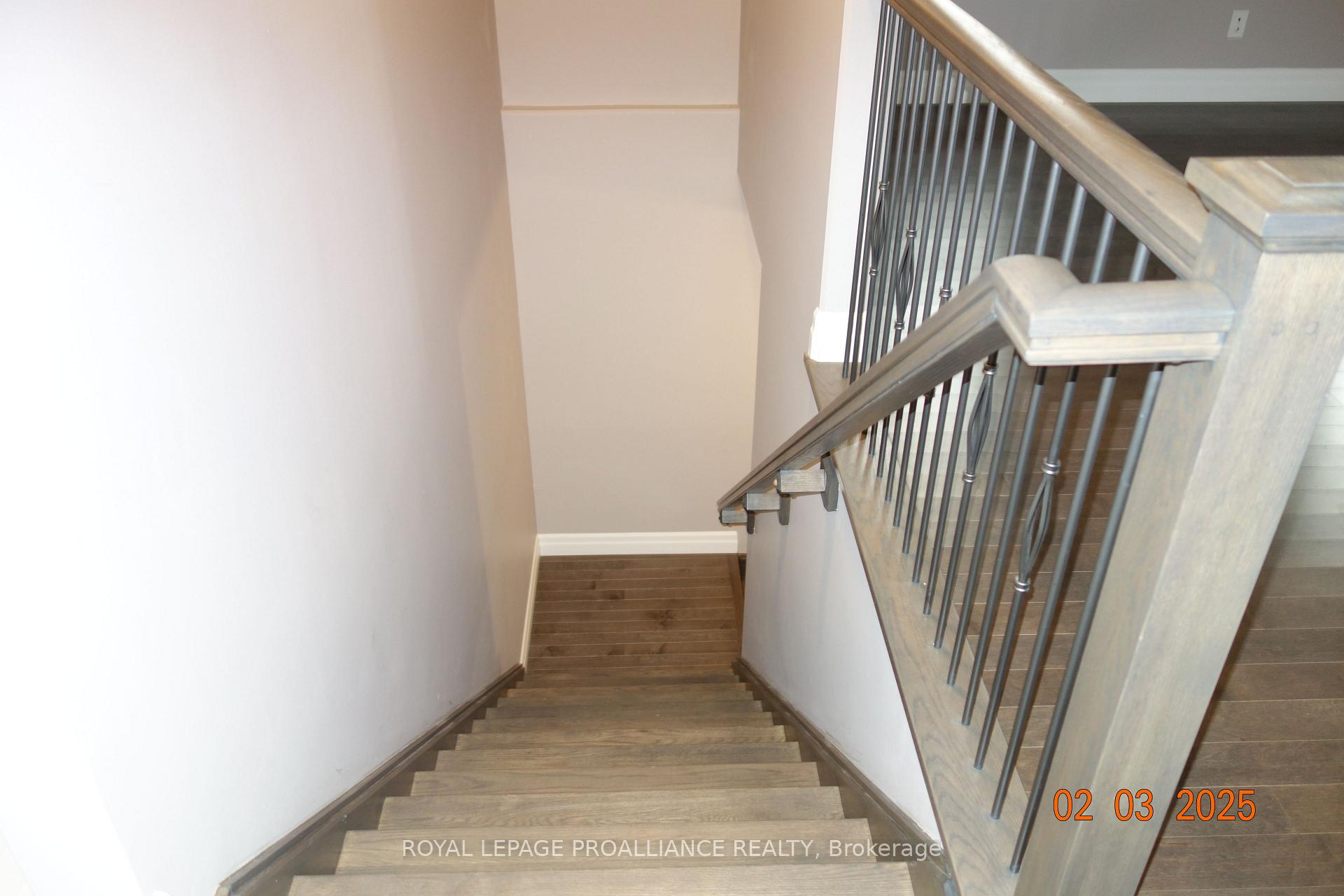 Photo 23 of 31 Hummingbird Drive, Belleville, Thurlow Ward — HOMEH