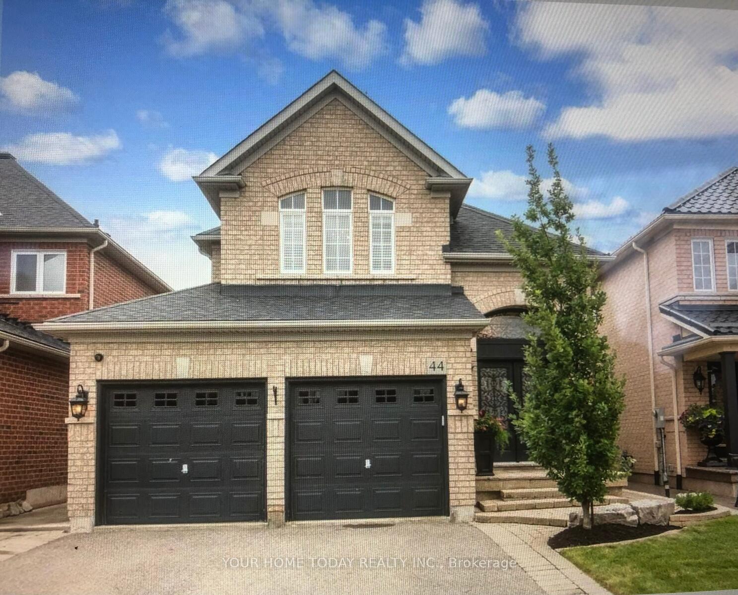 Front of 44 Milfoil Street