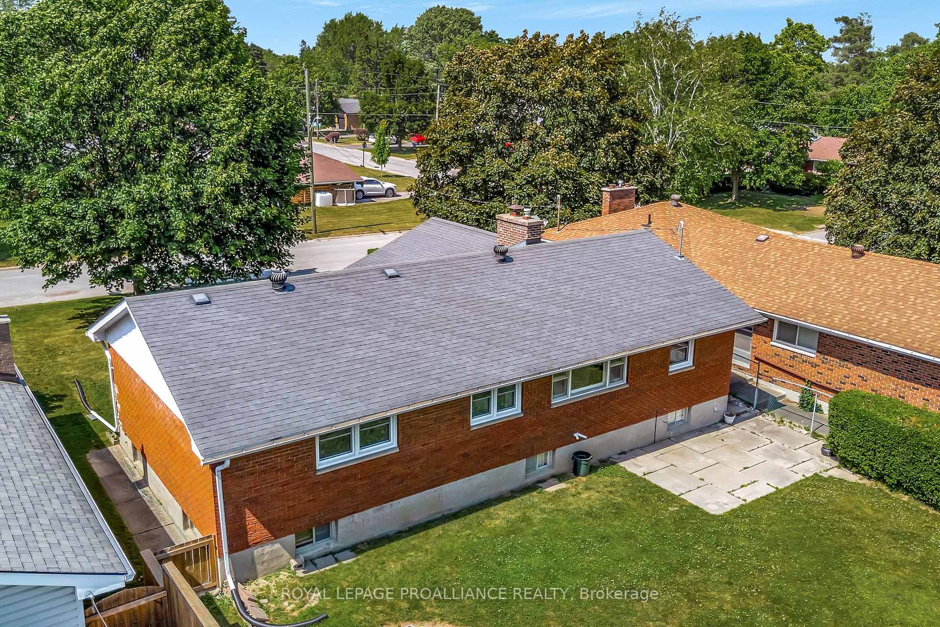 Photo 41 of 19 Lee Avenue, Belleville, Belleville Ward — HOMEH
