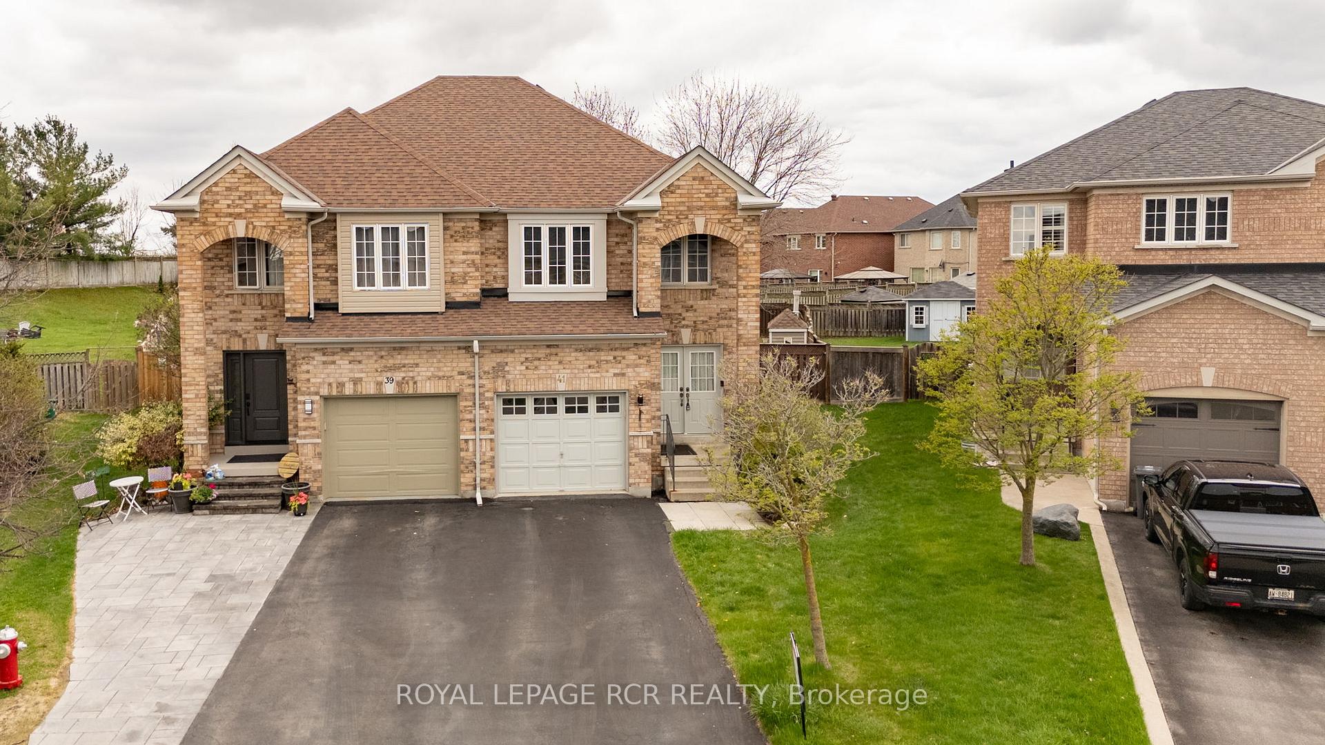 Photo 1 of 41 Ironhorse Crescent, Caledon, Bolton West — HOMEH