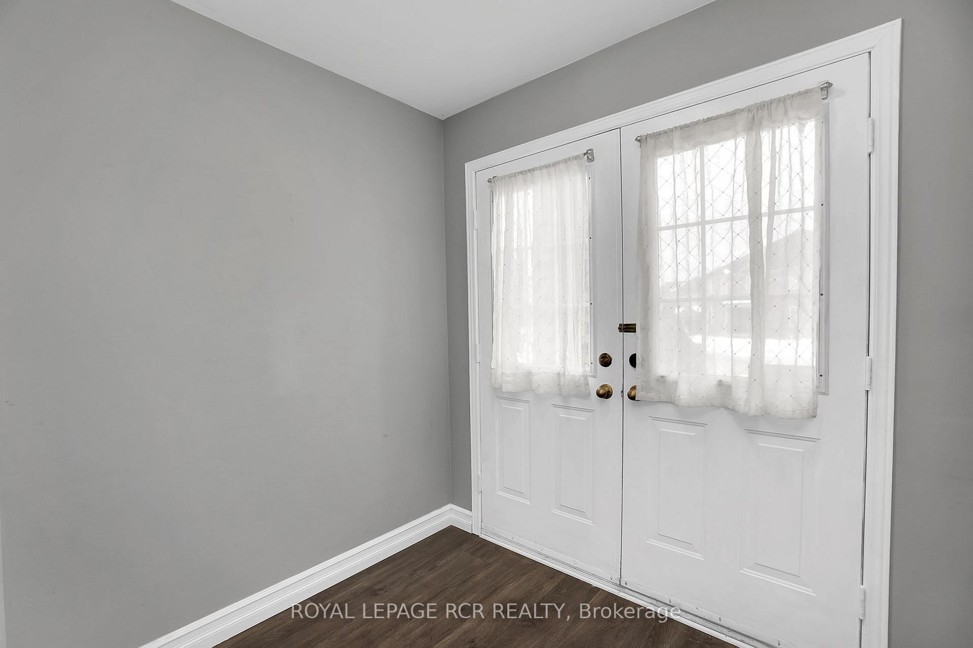 Photo 4 of 41 Ironhorse Crescent, Caledon, Bolton West — HOMEH