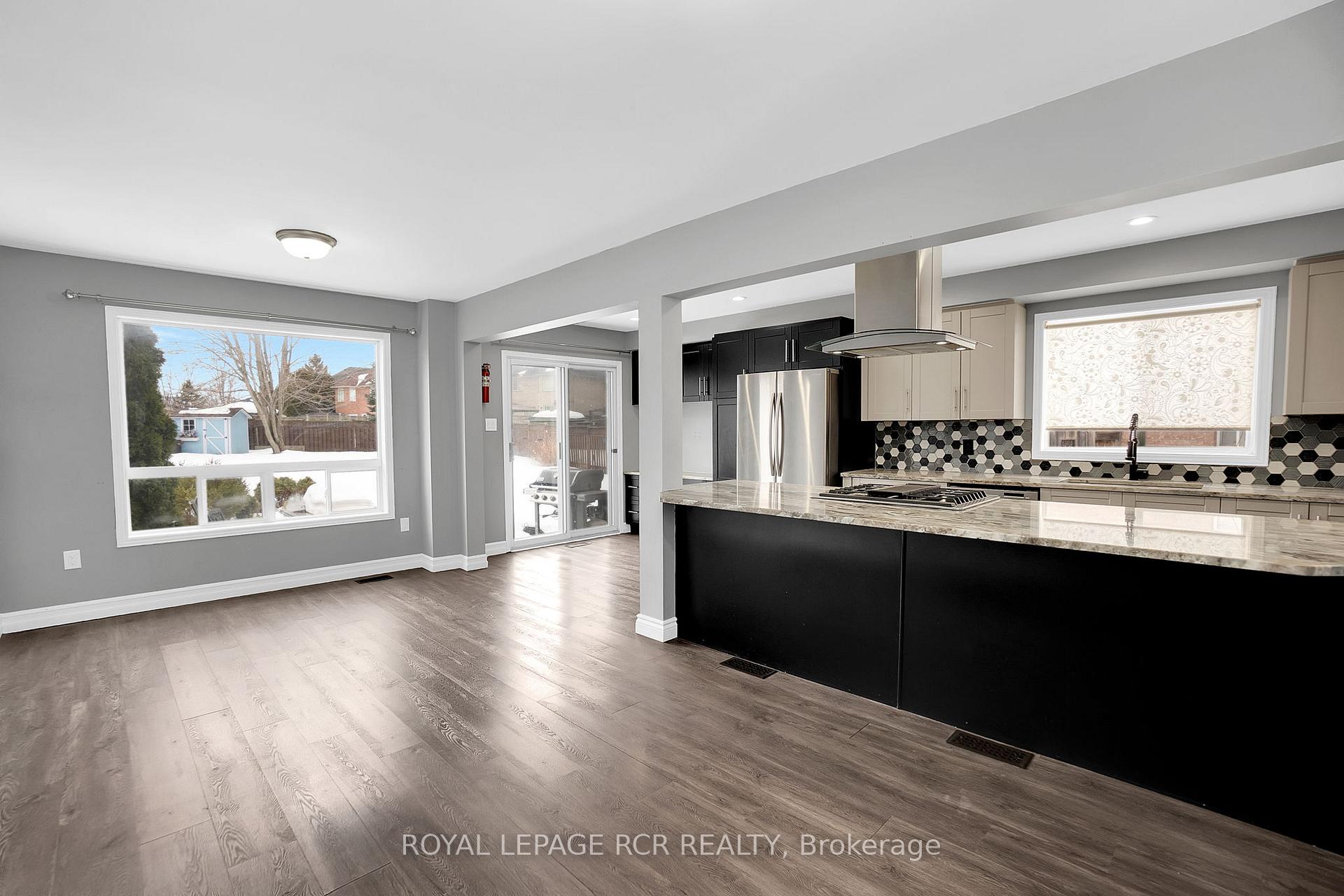 Photo 15 of 41 Ironhorse Crescent, Caledon, Bolton West — HOMEH