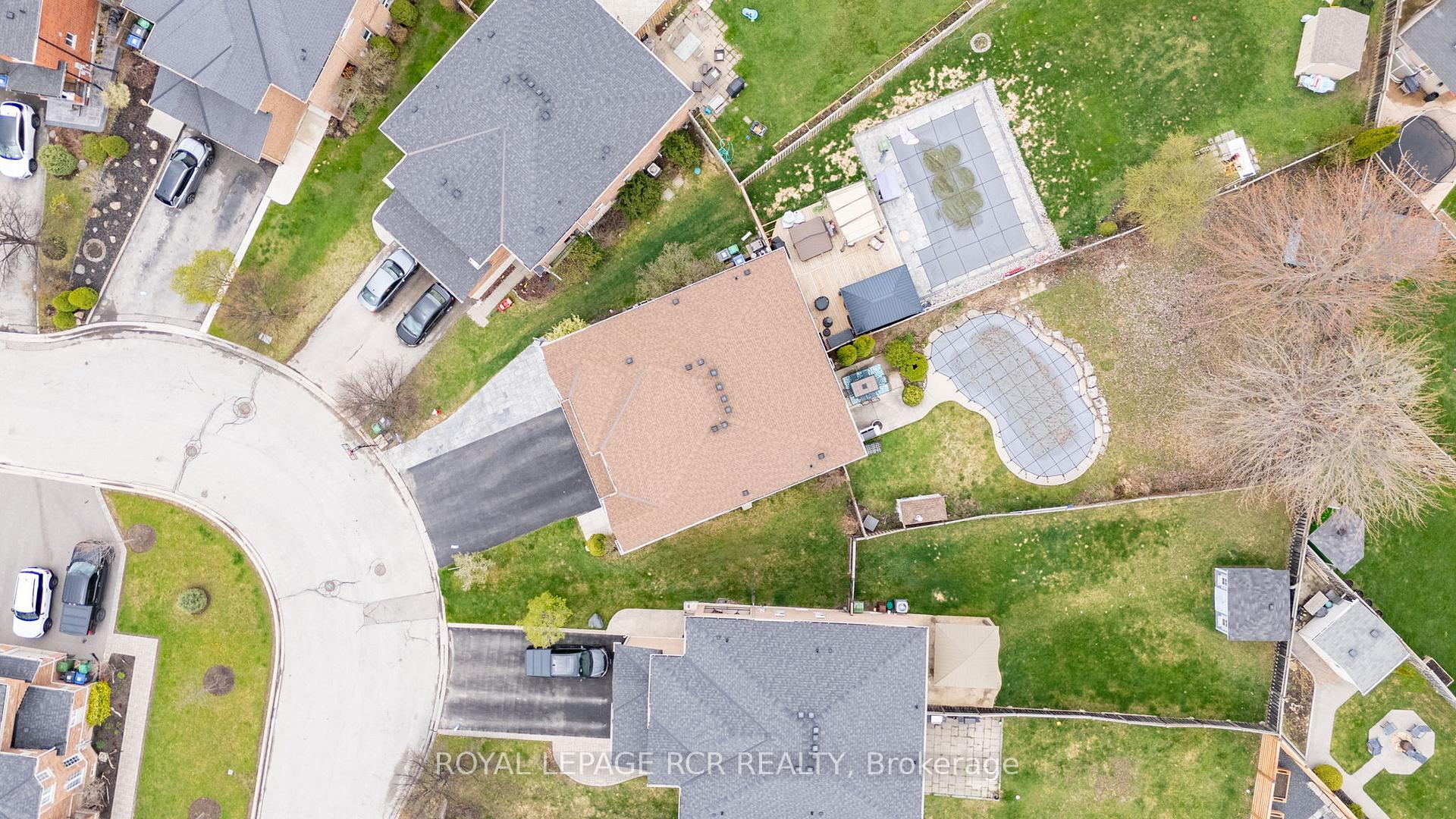 Photo 44 of 41 Ironhorse Crescent, Caledon, Bolton West — HOMEH