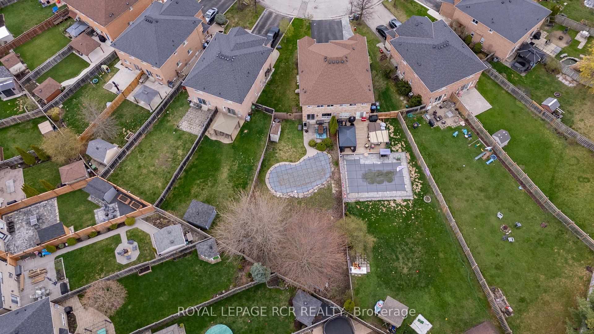 Photo 45 of 41 Ironhorse Crescent, Caledon, Bolton West — HOMEH