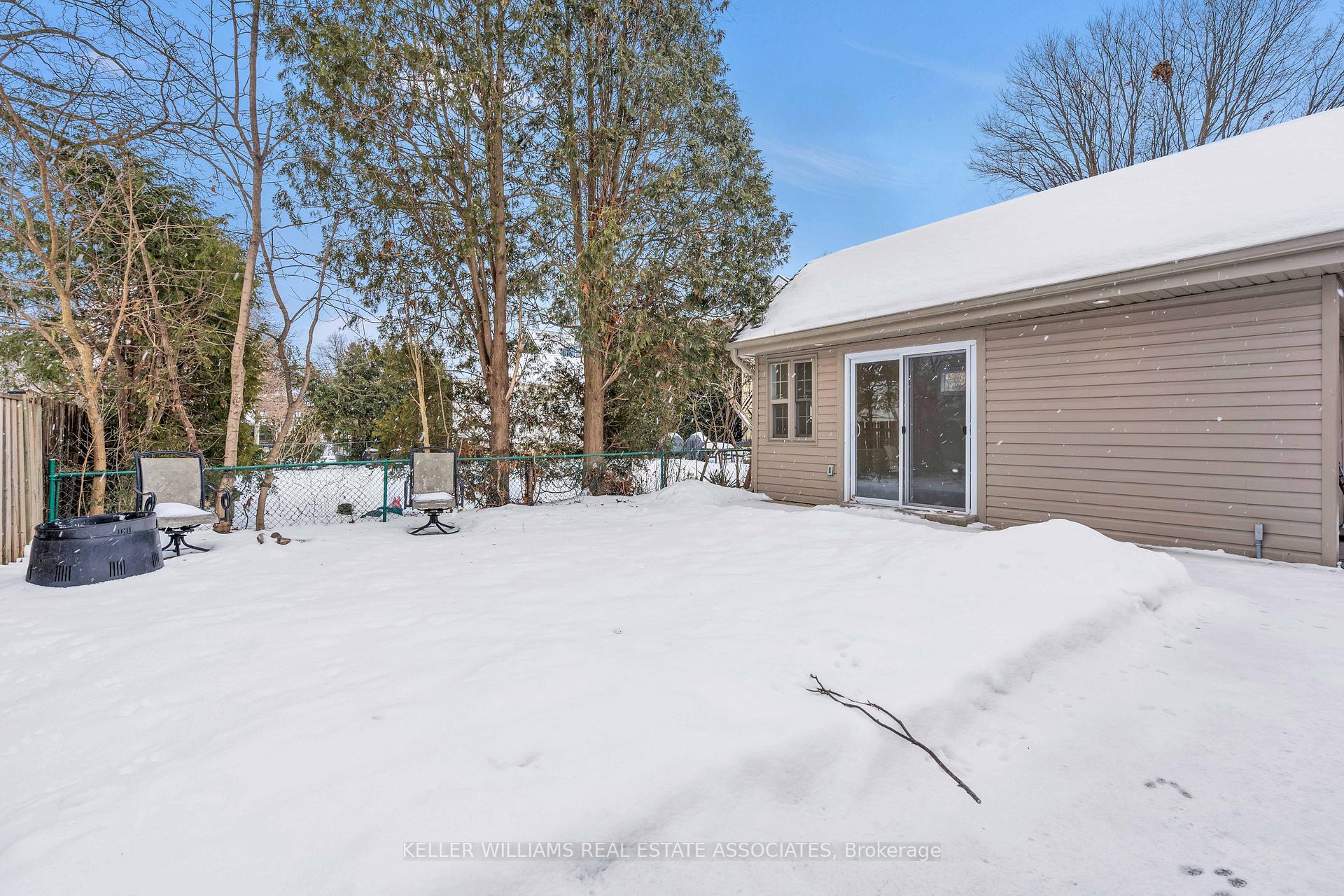 Photo 11 of 51 Crombie Street, Cambridge — HOMEH