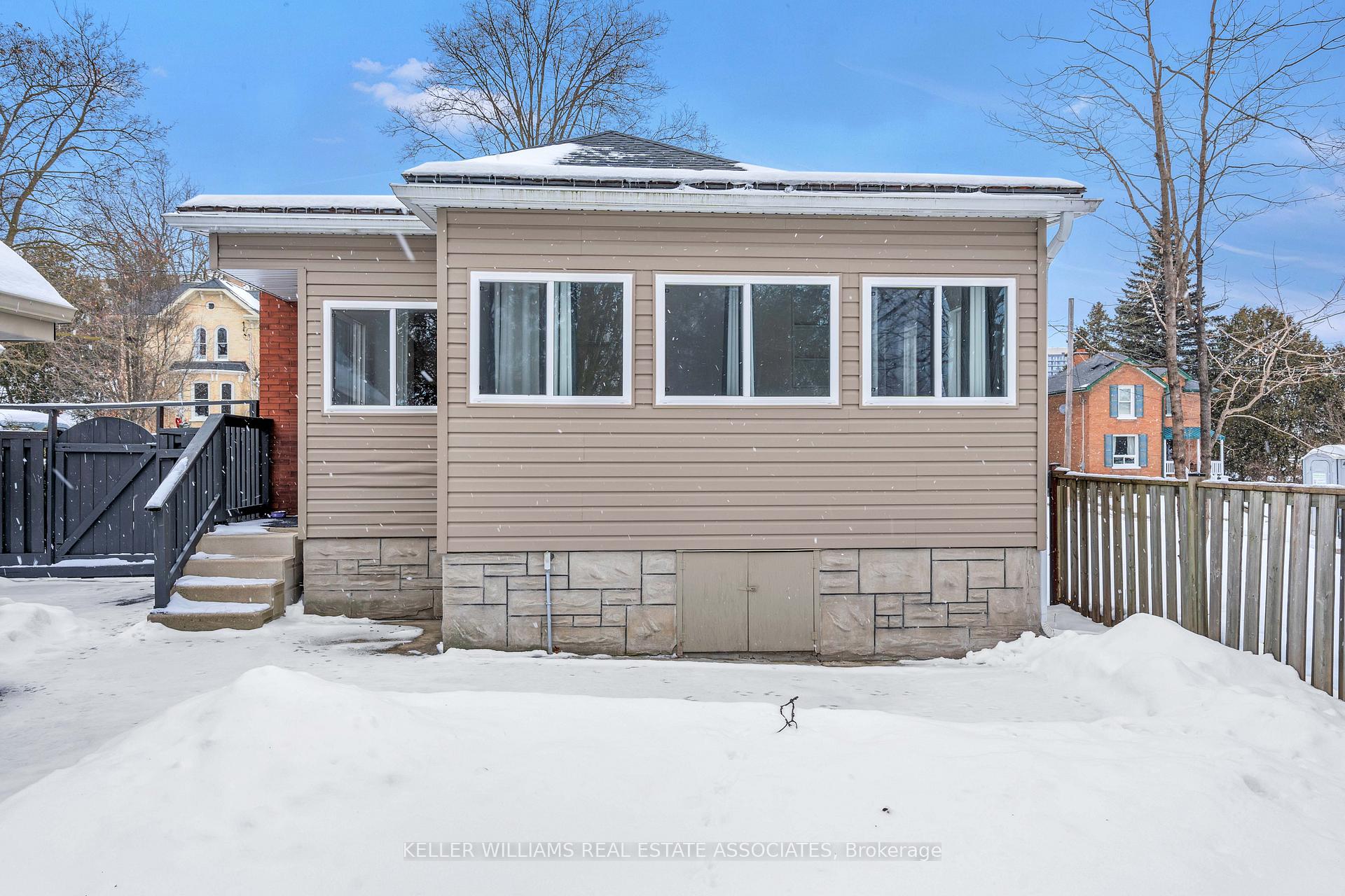 Photo 14 of 51 Crombie Street, Cambridge — HOMEH