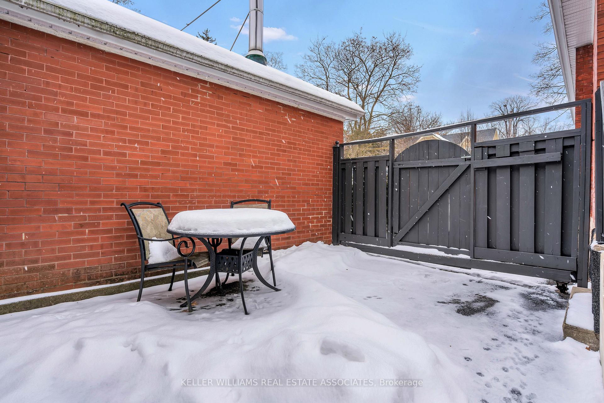 Photo 15 of 51 Crombie Street, Cambridge — HOMEH