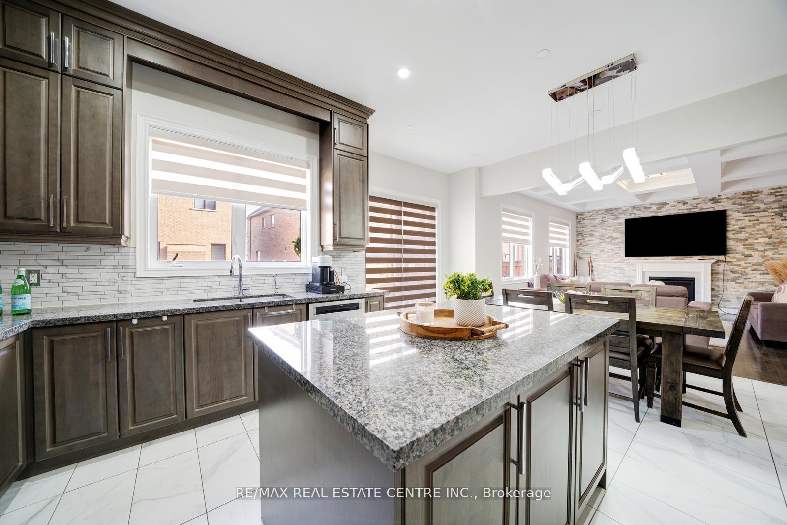 Photo 23 of 5 Carl Finlay Drive, Brampton, Toronto Gore Rural Estate — HOMEH