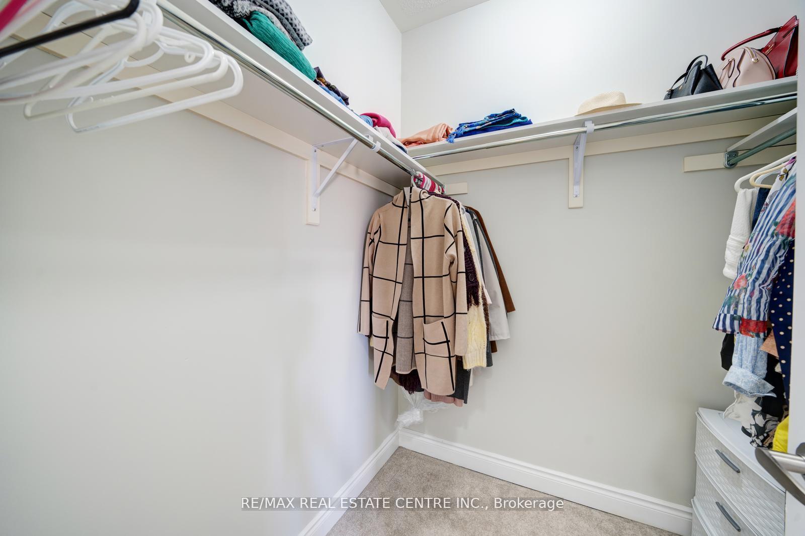 Photo 35 of 5 Carl Finlay Drive, Brampton, Toronto Gore Rural Estate — HOMEH