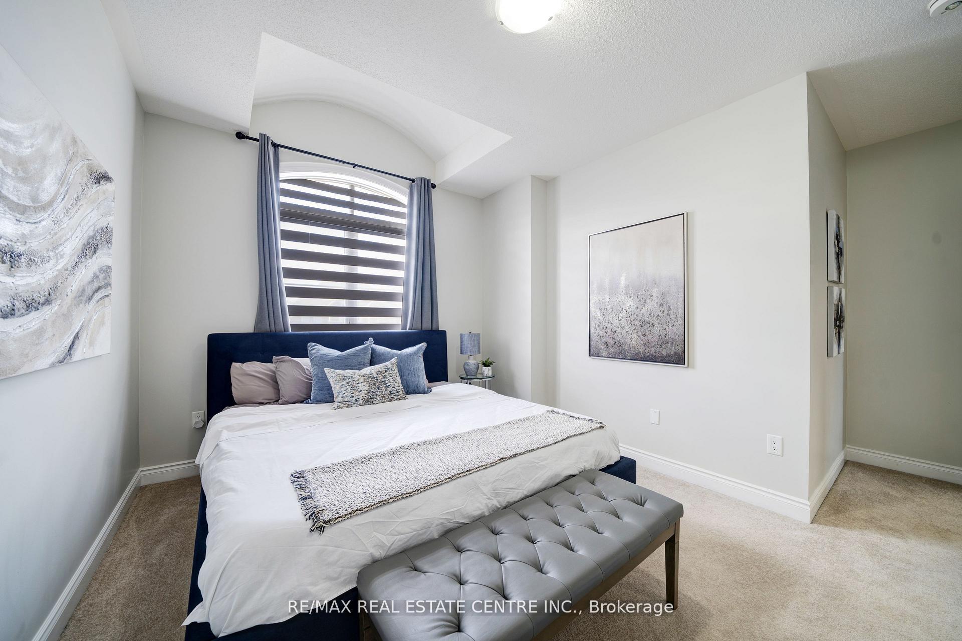 Photo 42 of 5 Carl Finlay Drive, Brampton, Toronto Gore Rural Estate — HOMEH