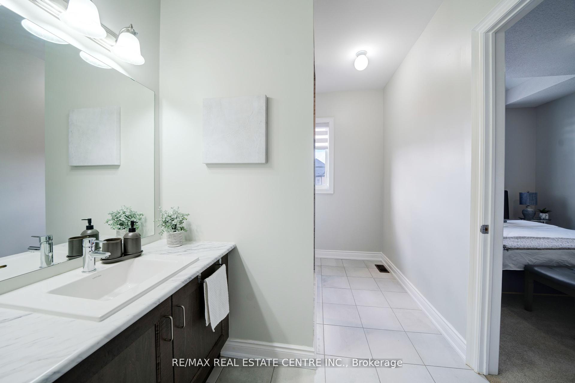 Photo 43 of 5 Carl Finlay Drive, Brampton, Toronto Gore Rural Estate — HOMEH