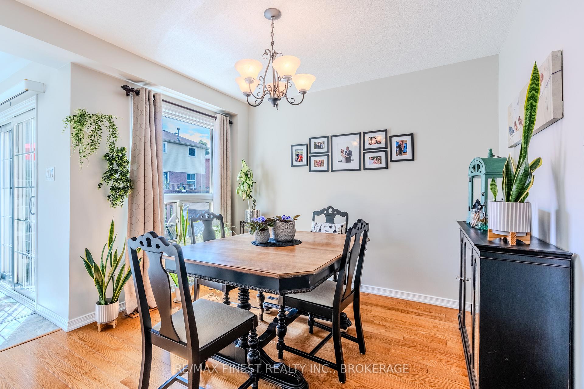 Photo 7 of 128 Reed Drive, Ajax, Central — HOMEH