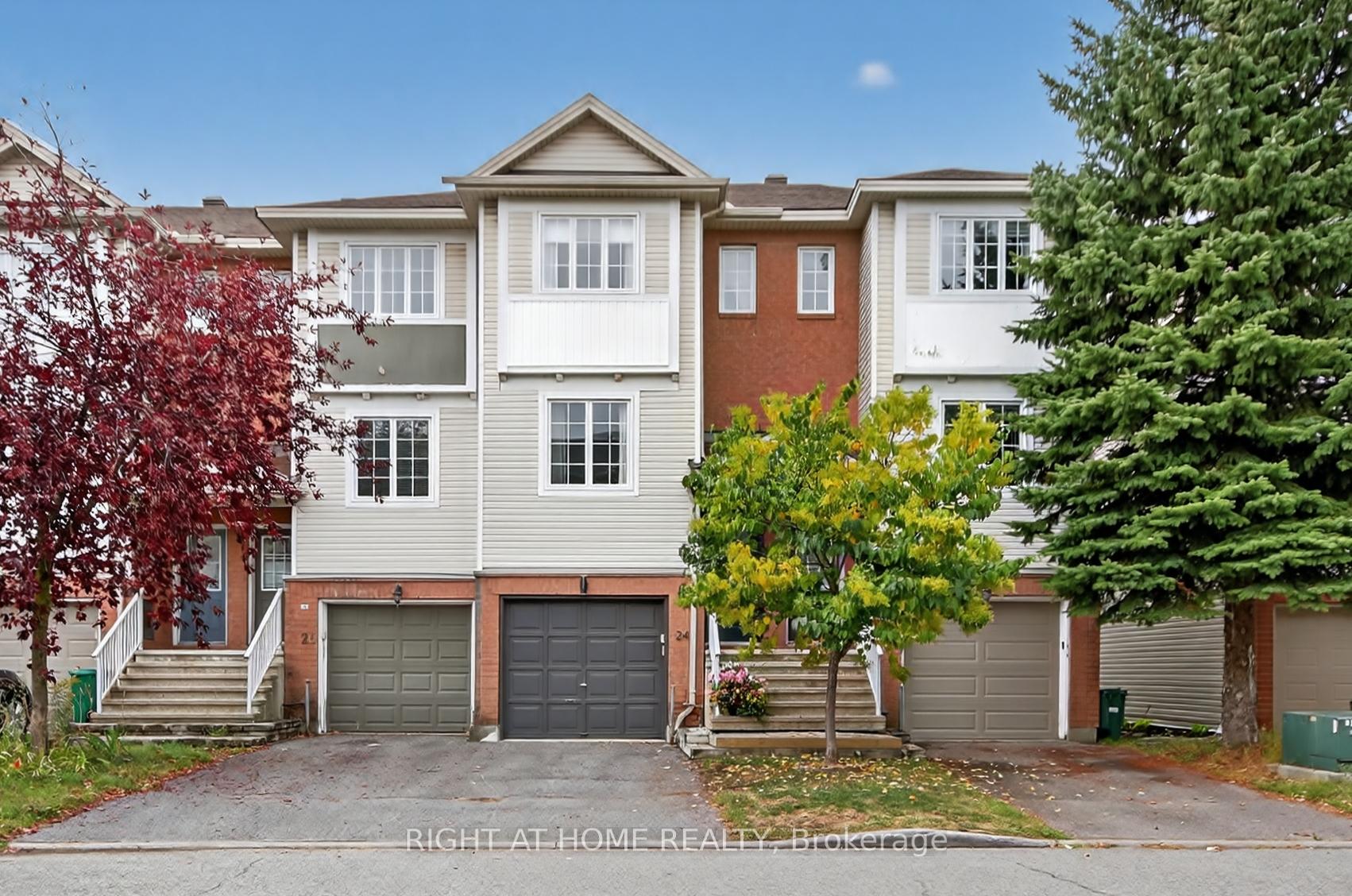 Front of 24 Manhattan Crescent