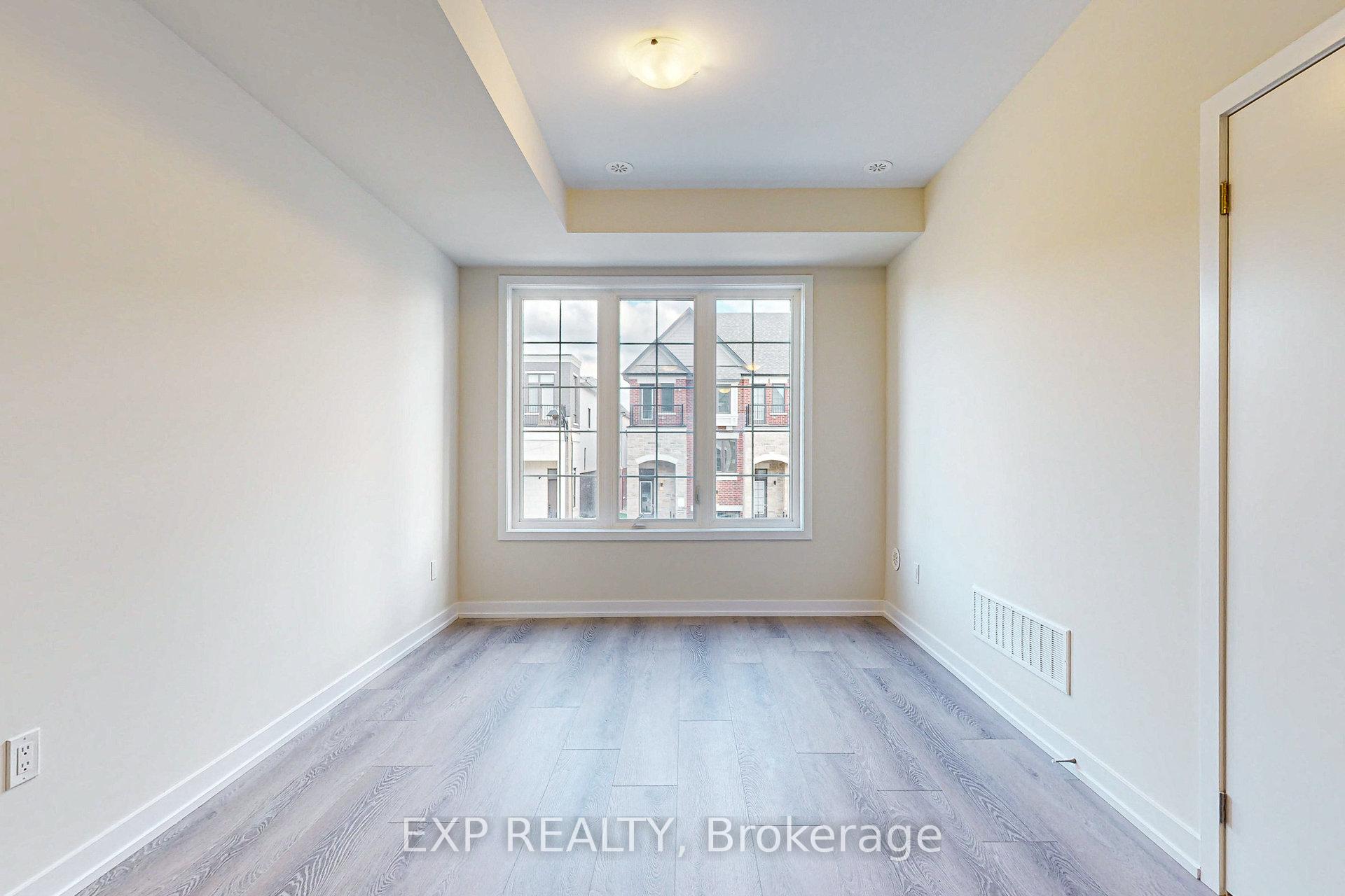 Photo 12 of 1325 Shevchenko Boulevard, Oakville, Northwest — HOMEH