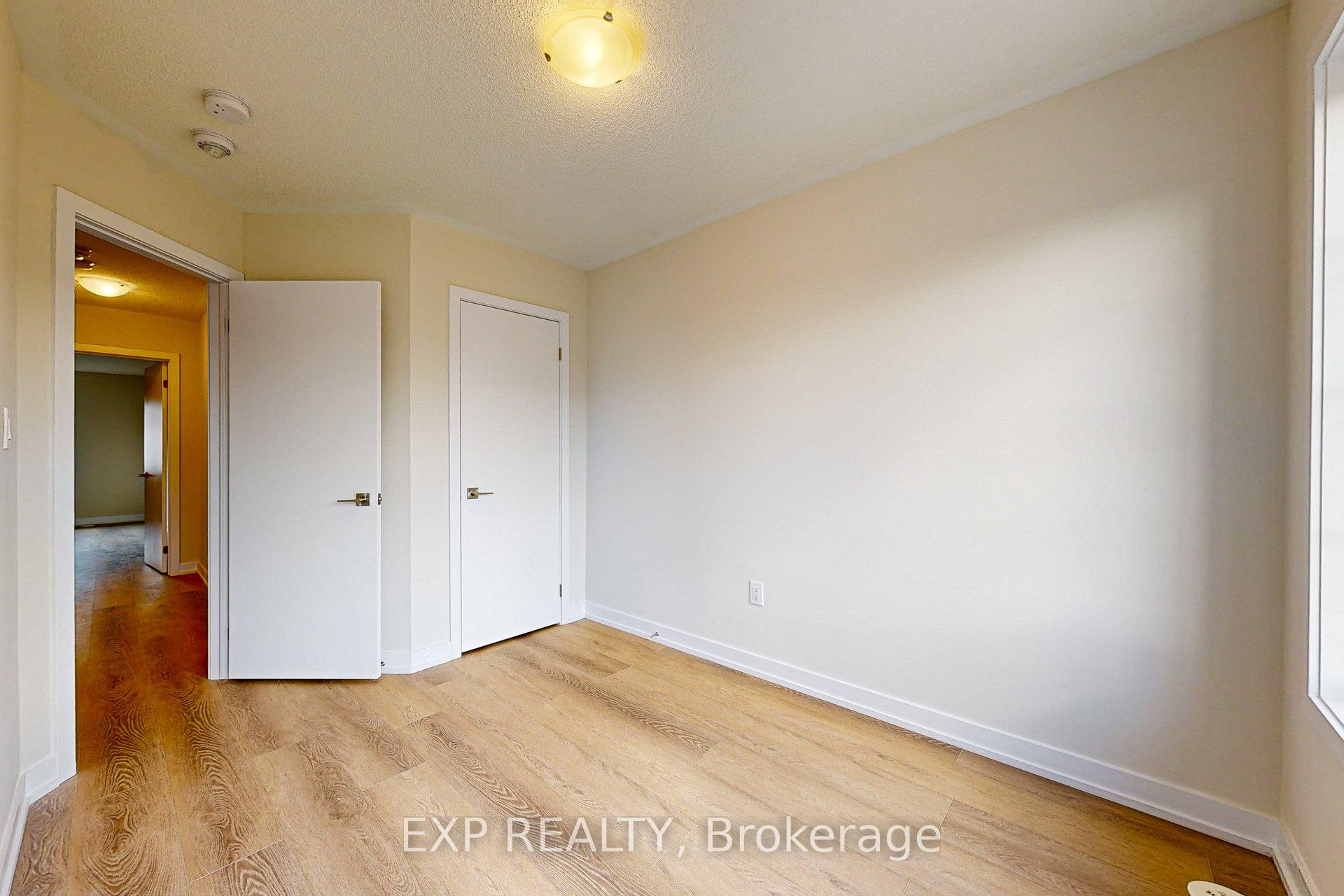 Photo 22 of 1325 Shevchenko Boulevard, Oakville, Northwest — HOMEH