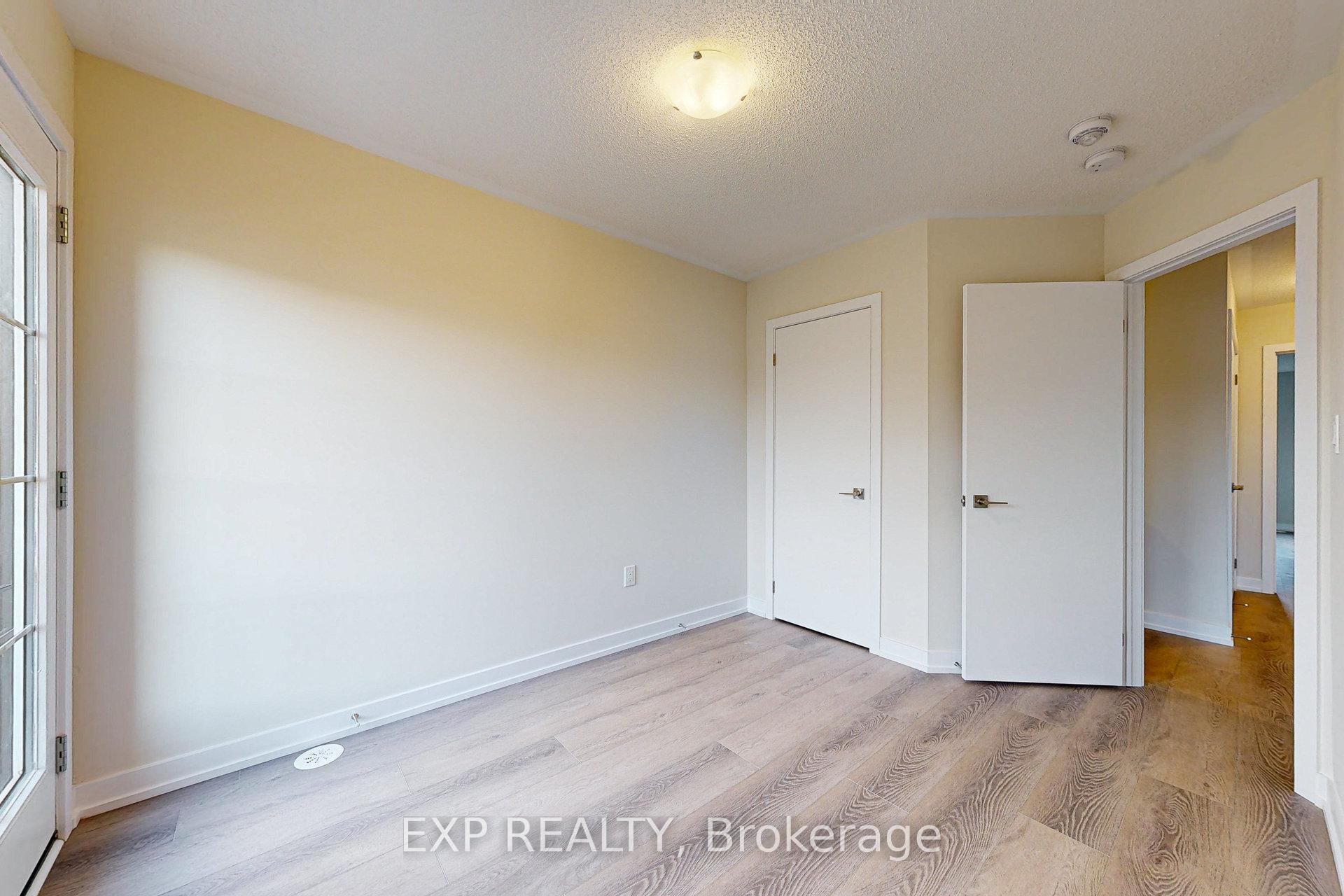 Photo 26 of 1325 Shevchenko Boulevard, Oakville, Northwest — HOMEH
