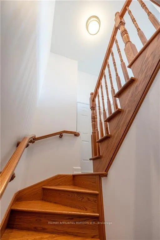 Photo 5 of 124 Emily Jade Crescent, Cornwall — HOMEH
