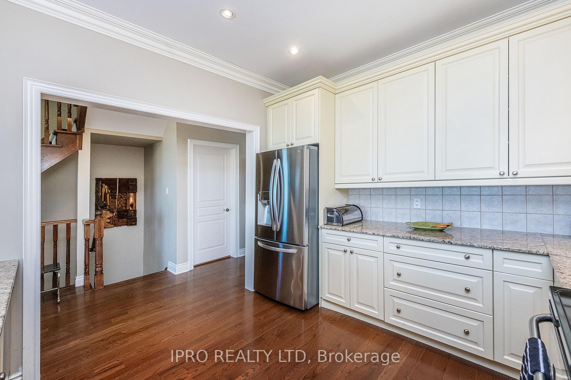 Photo 12 of 110 Rolling Hills Lane, Caledon, Bolton West — HOMEH