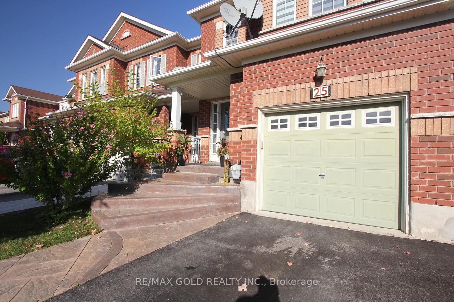 Photo 3 of 25 Wicklow Road E, Brampton, Credit Valley — HOMEH
