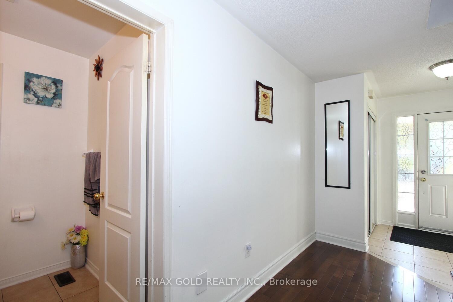 Photo 7 of 25 Wicklow Road E, Brampton, Credit Valley — HOMEH